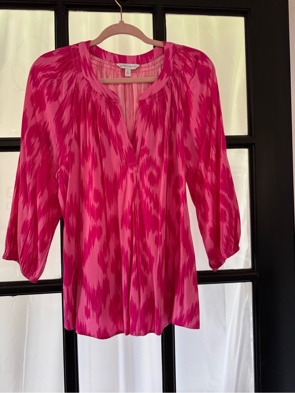 Crown & Ivy Fuchsia Pink Ikat-Style Split-Neck Tunic Blouse